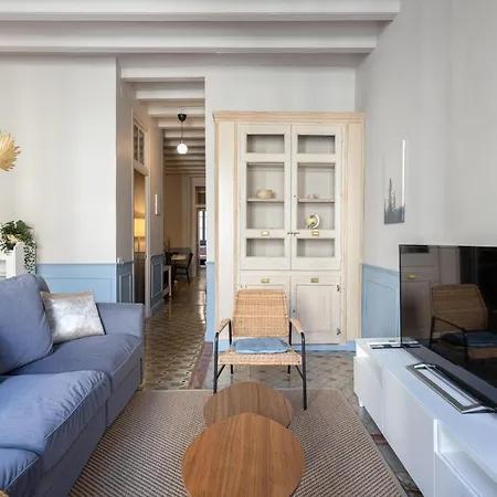 Luxurious-historical With Terrace דירה ברצלונה