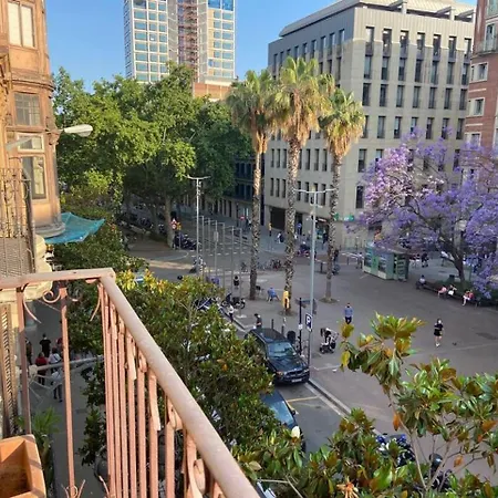 Luxurious-historical With Terrace Barcelone